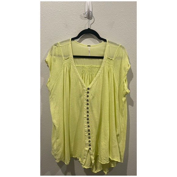 FREE PEOPLE Buttons Down Short Sleeve Light Yellow Tunic - Picture 3 of 5
